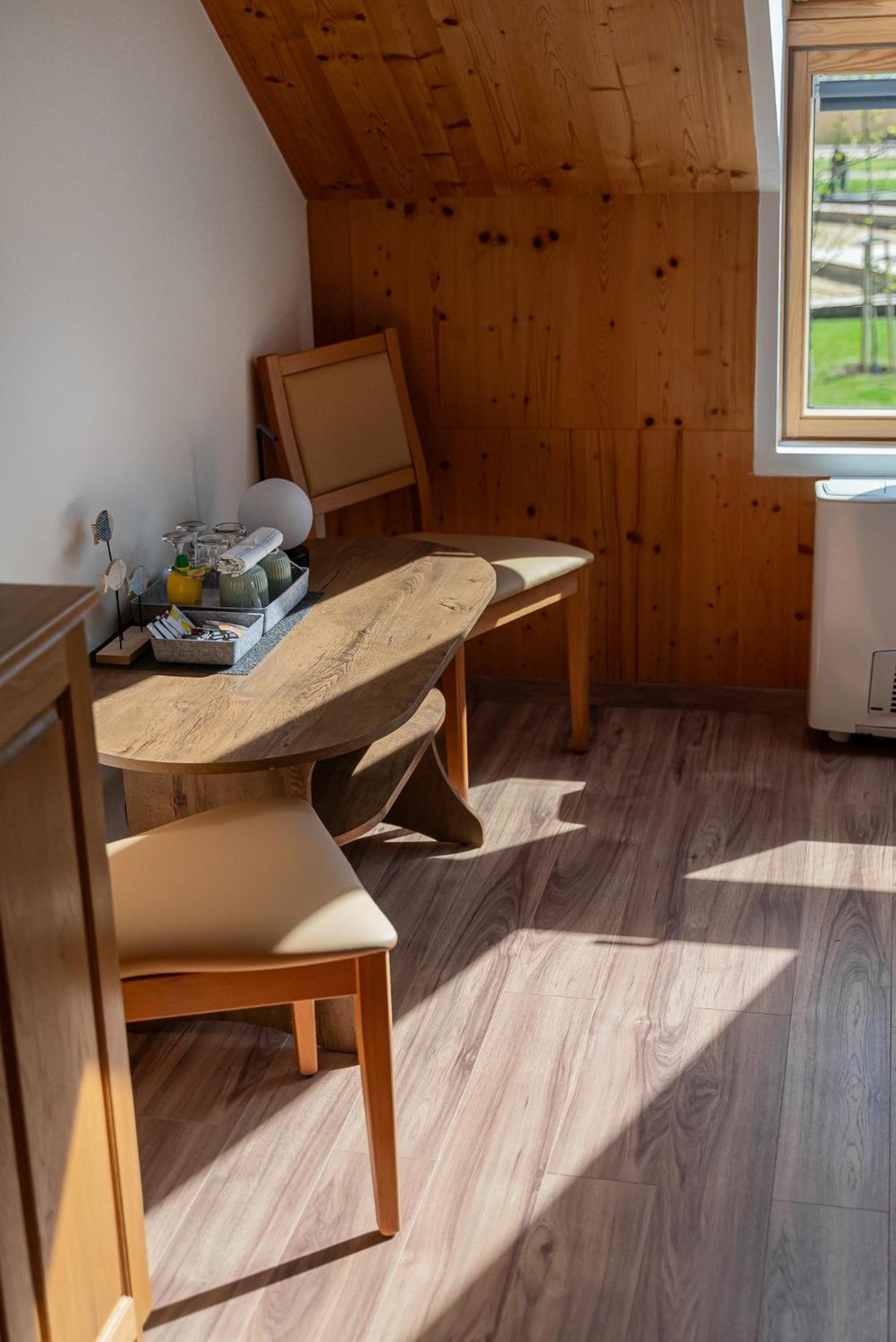 Golden Bridge Rooms Balatonfured Exterior photo