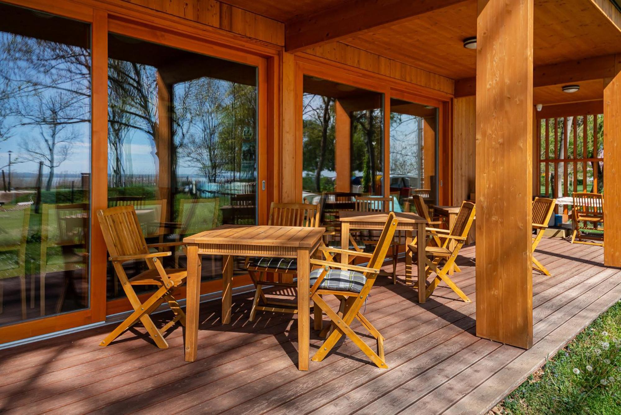 Golden Bridge Rooms Balatonfured Exterior photo